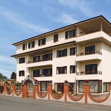 Hotel Certosa チェルトーザ・ディ・パヴィーア エクステリア 写真