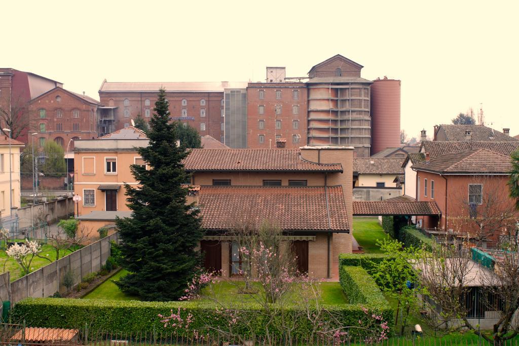 Hotel Certosa チェルトーザ・ディ・パヴィーア エクステリア 写真