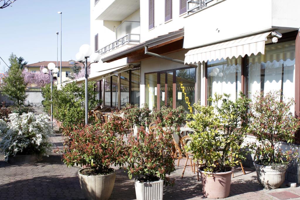 Hotel Certosa チェルトーザ・ディ・パヴィーア エクステリア 写真