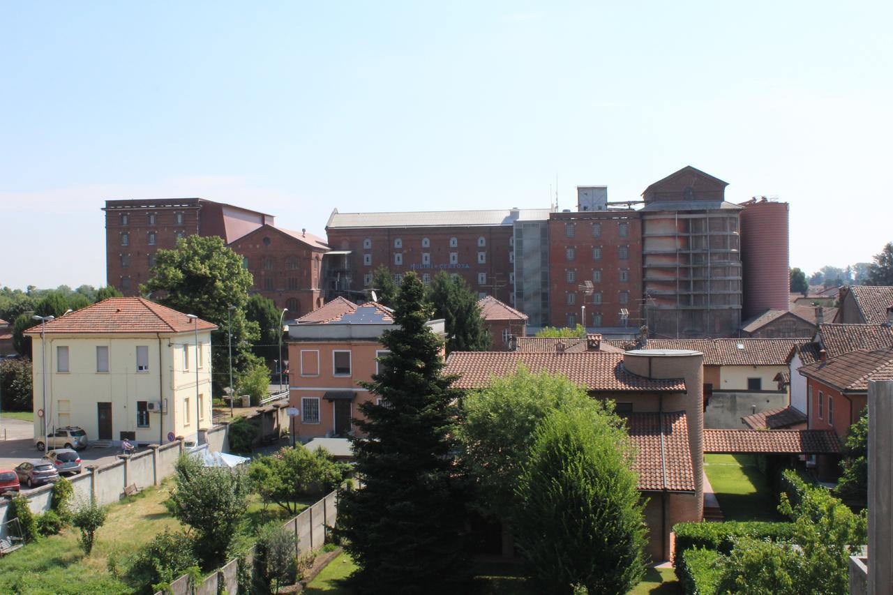 Hotel Certosa チェルトーザ・ディ・パヴィーア エクステリア 写真